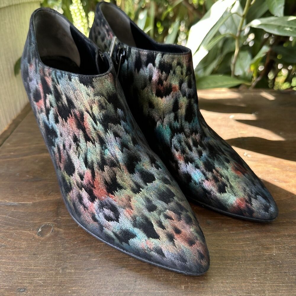 Robert Clergerie Ankle Boots 9.5 Abstract Animal Print Art Deco Heels Metallic